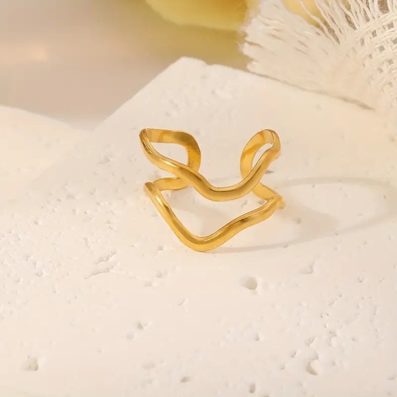 Simple Water Ripple Line Open Adjastable Ring - Picture 3 of 5